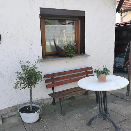 Kleines In Bei Der Messe Эрфурт